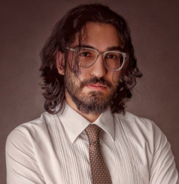 Portrait of Ali Hassanzadeh